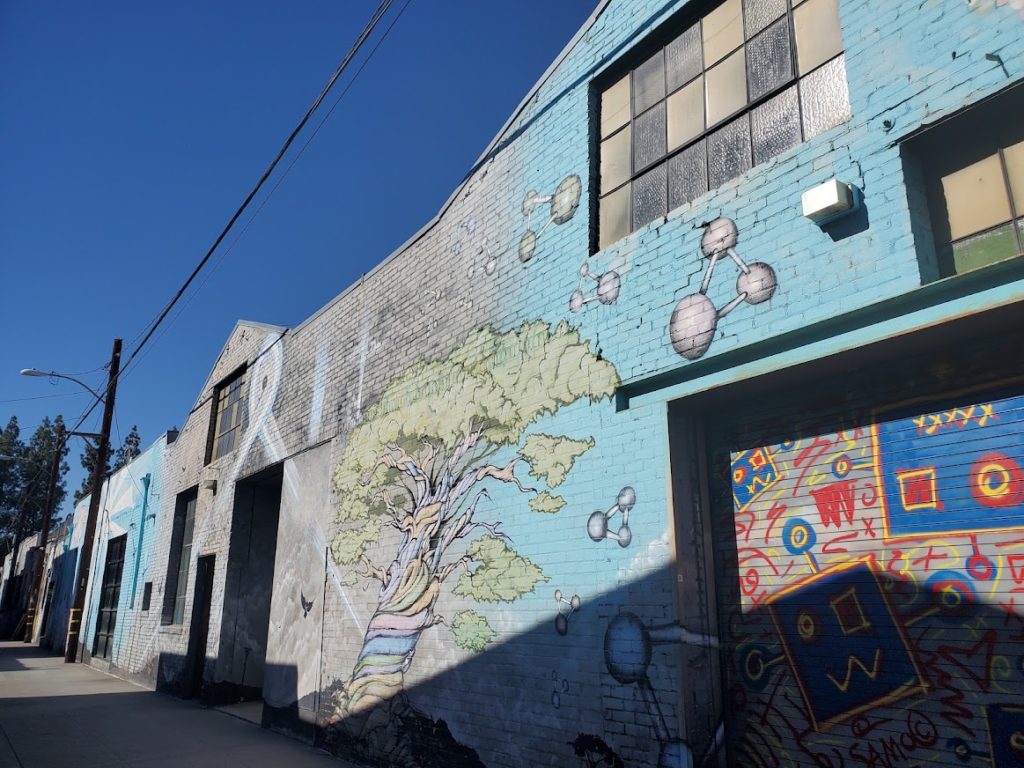 Pasadena alley with murals.