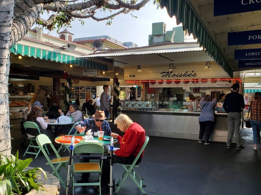 Locals enjoying Jewish cuisine at Moishe's