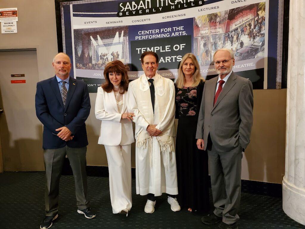 Rabbi David Baron and his wife with Jeanne Smith, Morton A Klein, and Moti Kahana