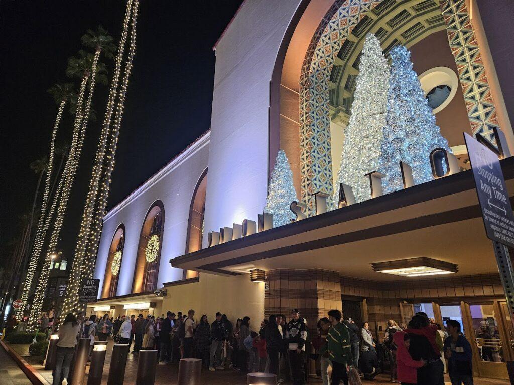 Union Station Entrance decorated for the holidays. 2024