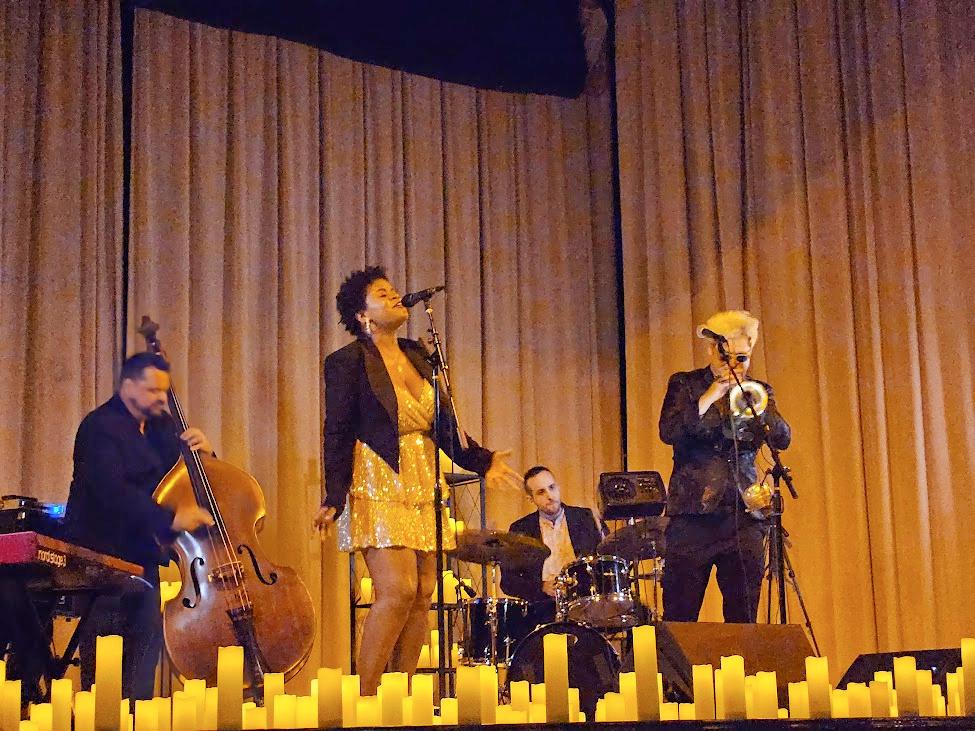 Lee Mo and band at Candlelight Concerts Santa Monica