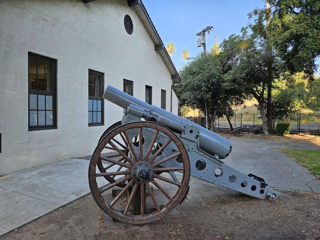 War Memorial Building Canon