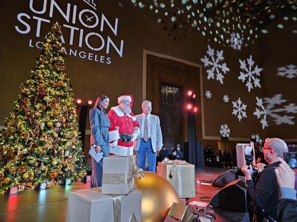 Lit Christmas tree at Union station with 