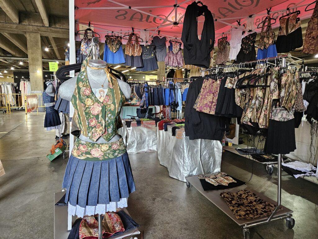 Vintage style clothing at Los Feliz Flea at Vintageland.