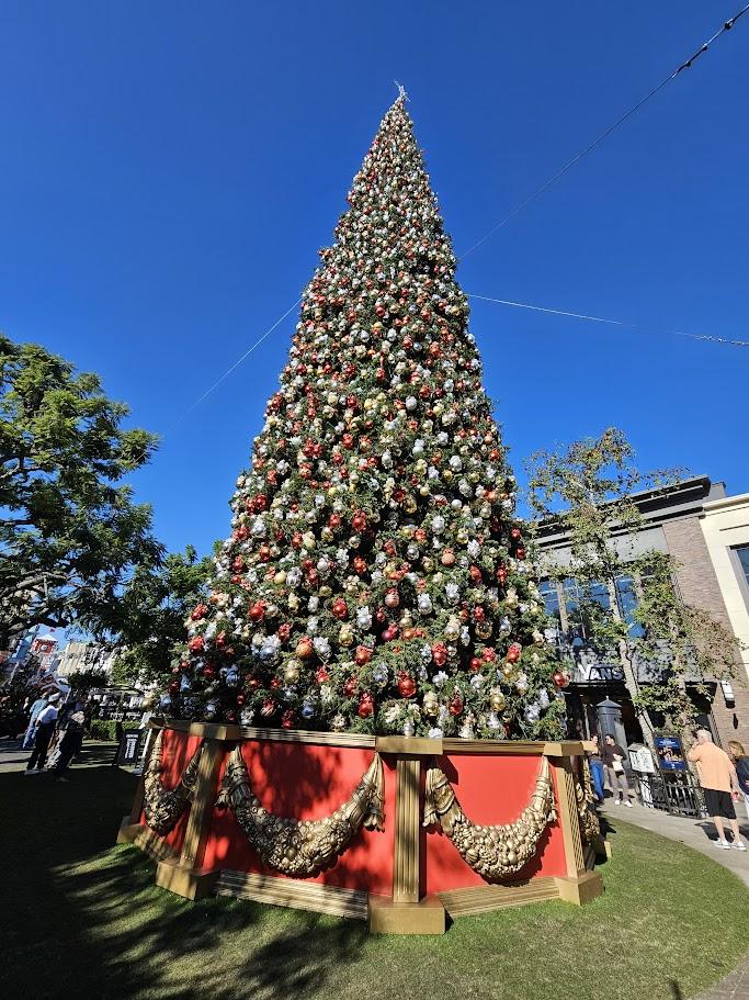 The Grove Christmas Tree